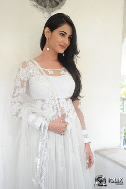 Sonal-Chauhan-at-Legend-Movie-Press-Meet